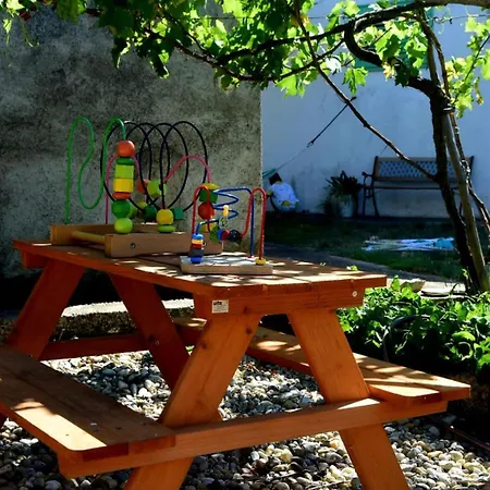 Ferienhaus Cosy Family Friendly House